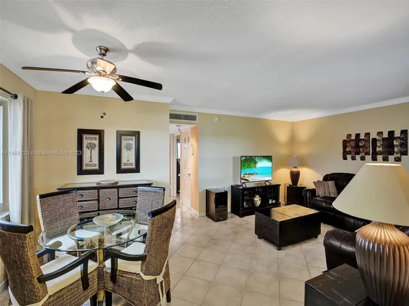 5300 Washington St APT B321, Hollywood, FL 33021