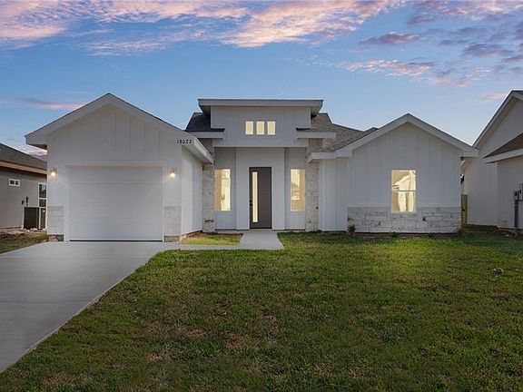 2nd image of 18022 Spruce Dr