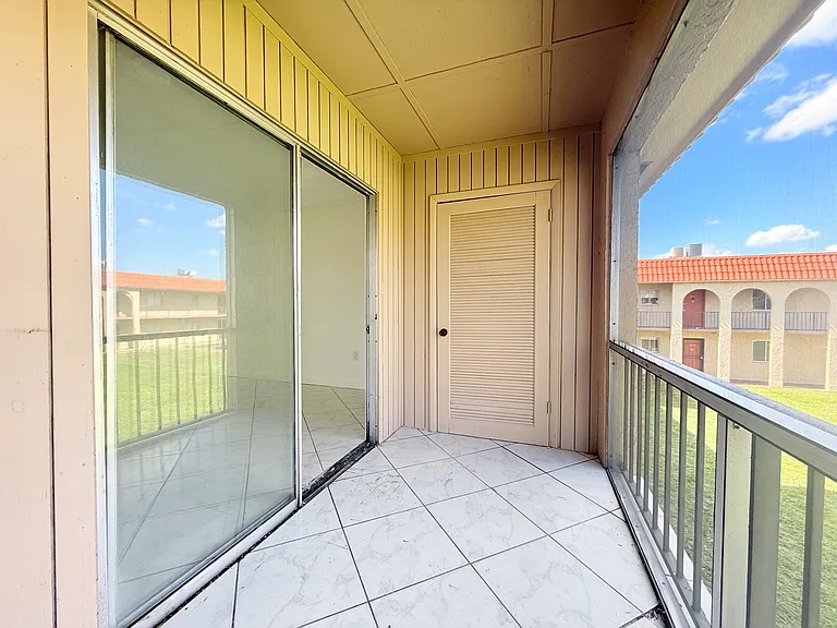 6106 Forest Hill Blvd #204 — Photo 7