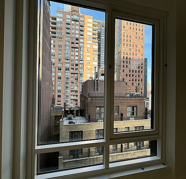 135 E 47th St #18C — Photo 5