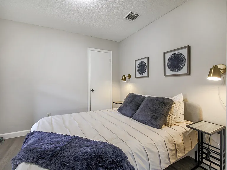 5947 Kevin Kelly Pl — Photo 16