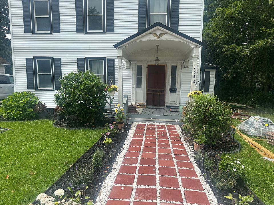 1st image of 1648 Valley Dr