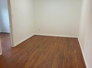16 Palisade St APT 2A, Staten Island, NY 10305