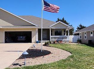 2444 SW Golf View Ct, Topeka, KS 66614