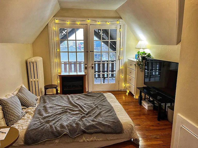 55 Lafayette Ave NE #8 — Photo 3