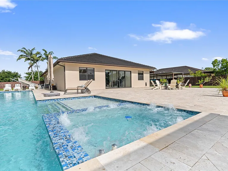 21365 SW 177th Ct — Photo 33