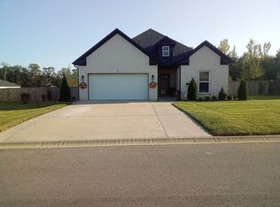17 Wedgewood Dr, Greenbrier, AR 72058