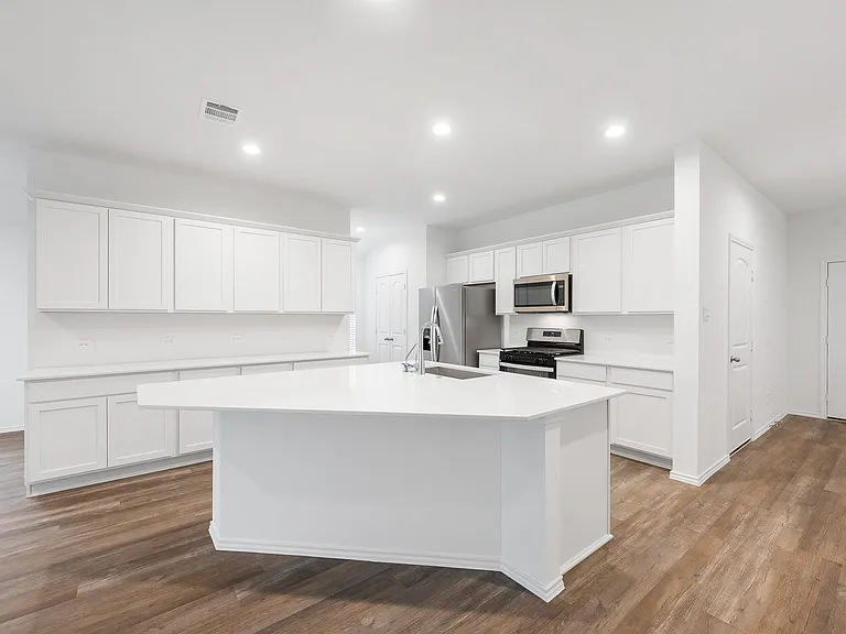 3085 Emerald Ocean Dr — Photo 17