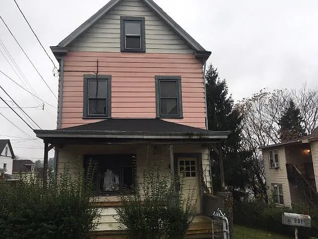 901 Wilhelm St photo 1