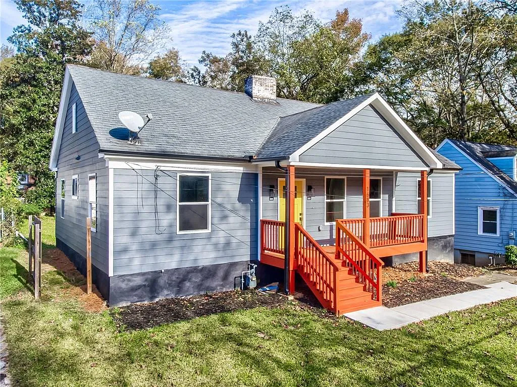 3 bed, 2.0 bath, 1784 sqft, $2,600 — Photo 3