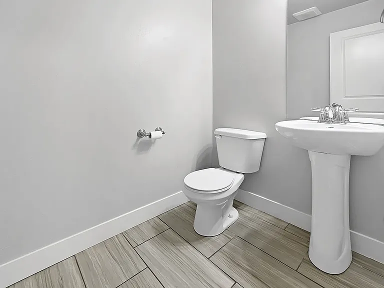 2444 N 200 E #2444 — Photo 11