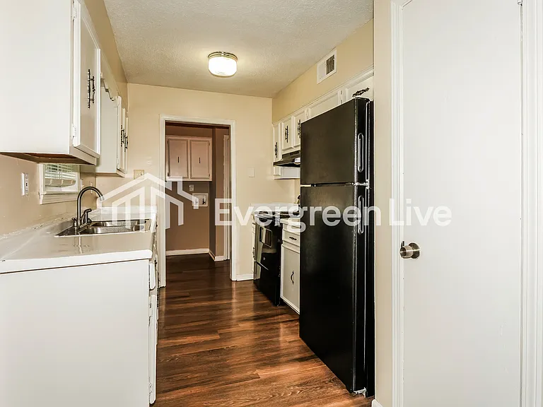 5991 Raintree Dr — Photo 6