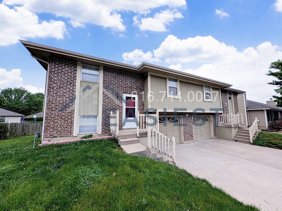 1st image of 206 SE Greystone Dr