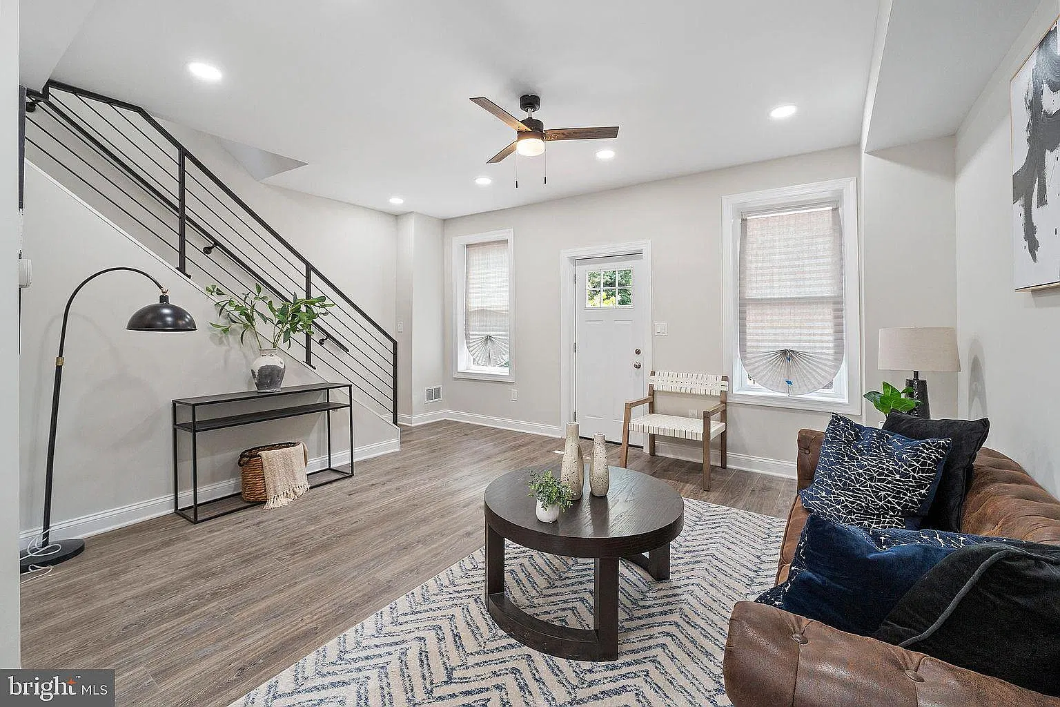 5 bed, 3.5 bath, 1565 sqft, $5,800 — Photo 1