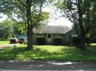 11492 Bennett State Rd, Silver Creek, NY 14136