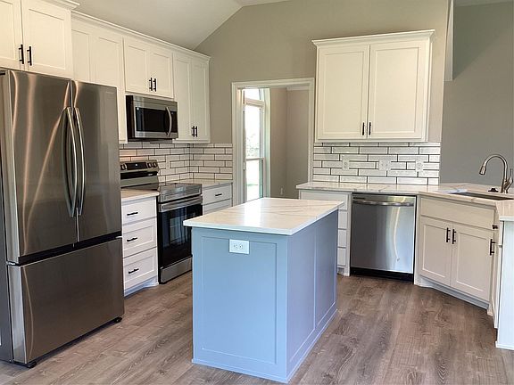 5th image of 206 Chisholm Trl