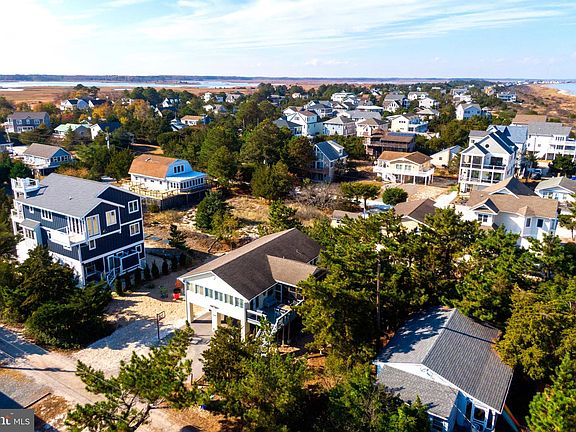 5th image of 10 Florida Ave