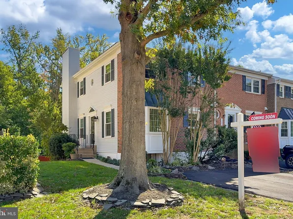 7199 Lake Cove Dr, Alexandria, VA 22315
