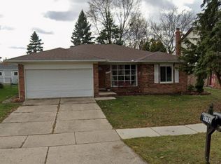 1792 Woodgate Dr, Troy, MI 48083