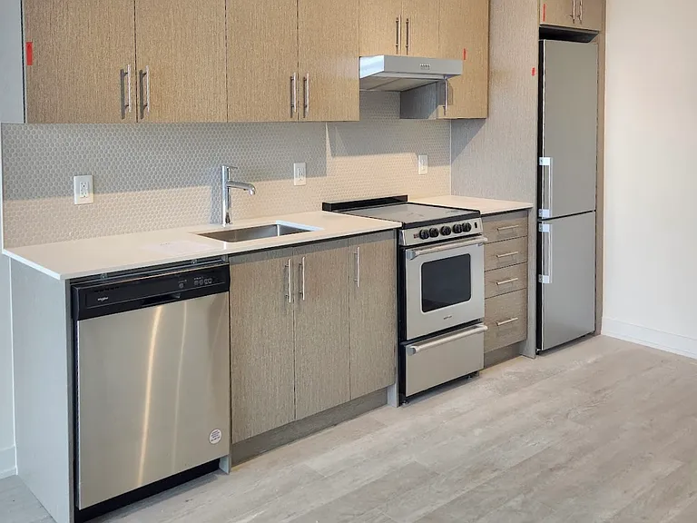 212 King William St #723 — Photo 8