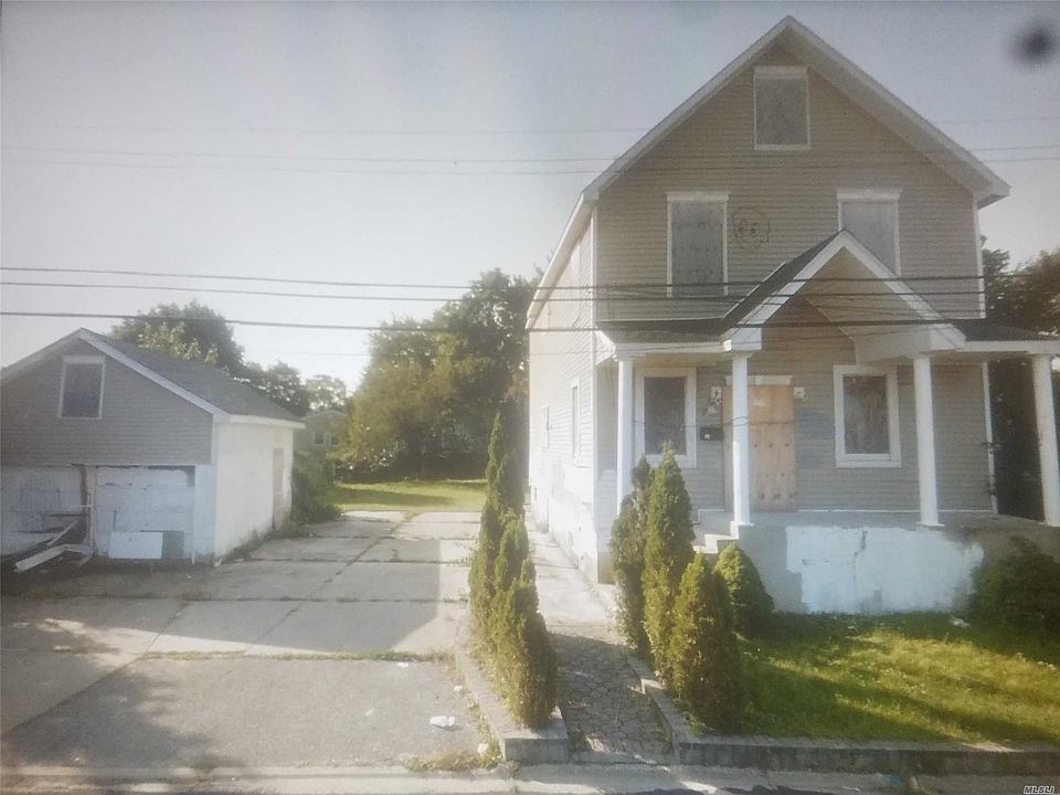 2nd image of 30 Daly Pl