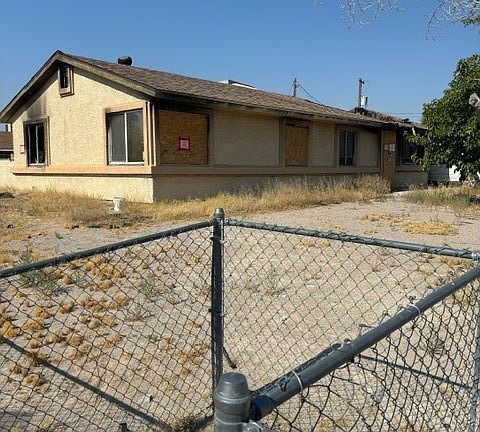 4th image of 2279 Penmar Cir