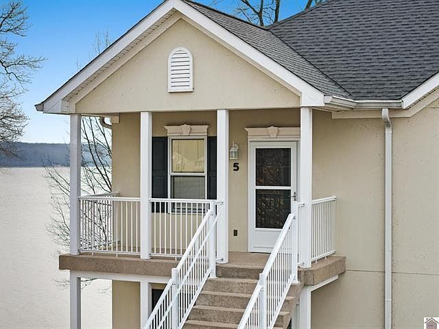 1st image of 572 Moon Bay Dr #5