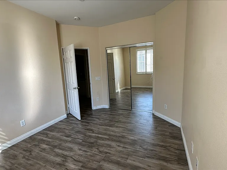 3880 Polk St #E — Photo 12