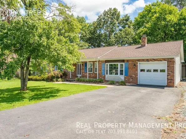 209 Raintree Blvd, Stafford, VA 22556