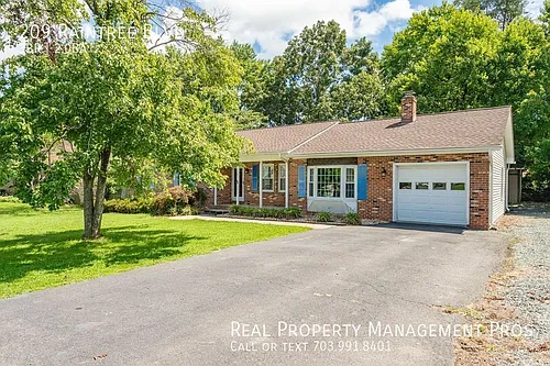 209 Raintree Blvd Photo 1