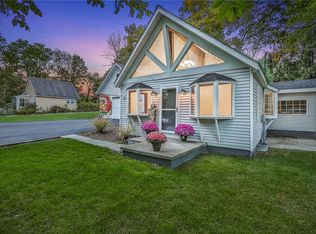 16 Cookingham Rd, Poughkeepsie, NY 12601