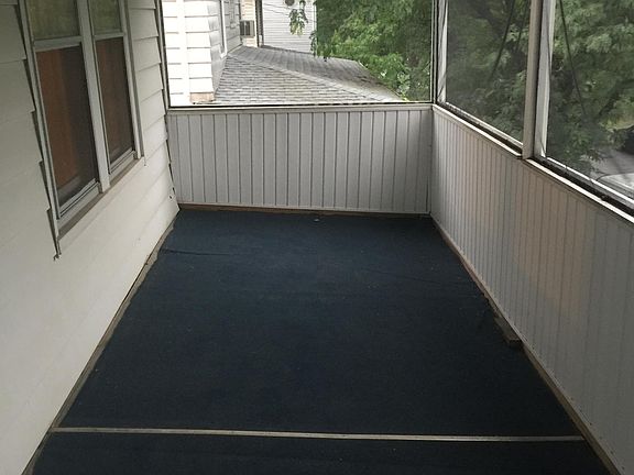 2nd image of 12 Woodrow Ct #2