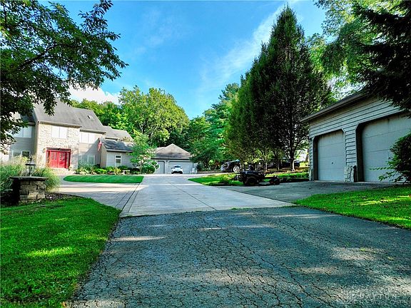4th image of 132 Meadow Ln