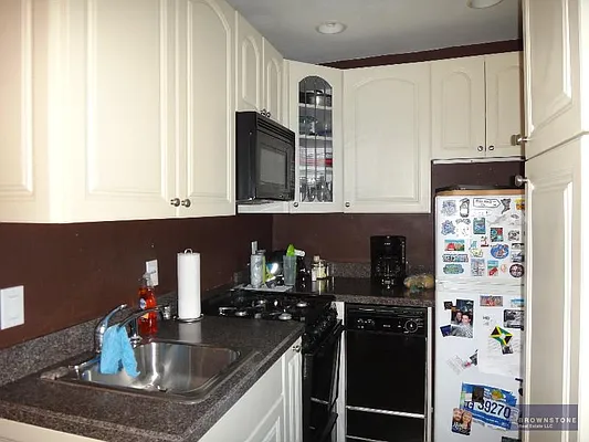 Rented by Brownstone Real Estate | media 10