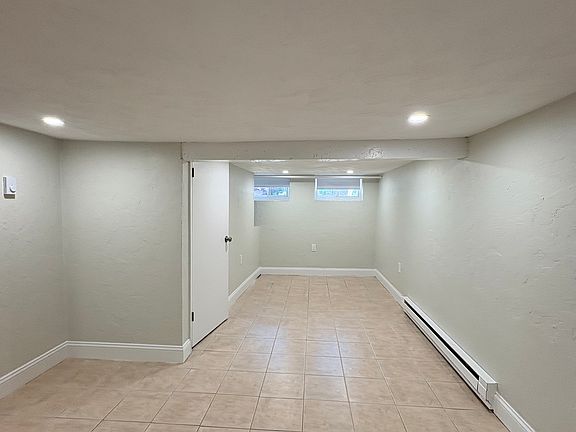 3rd image of 314 Proctor Ave