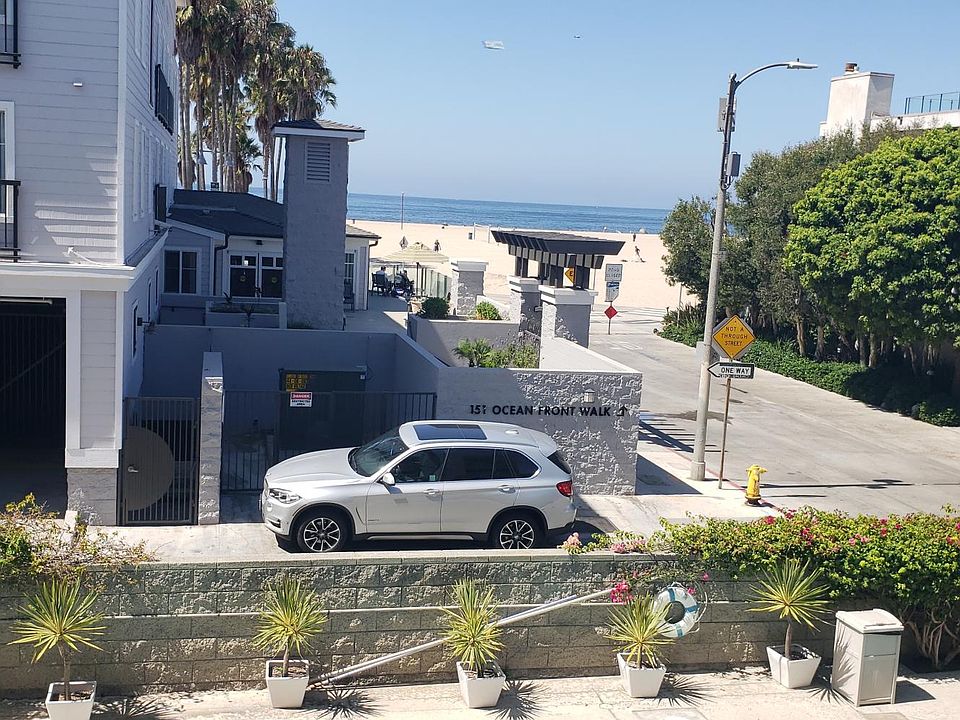 1st image of 22 Navy St #215