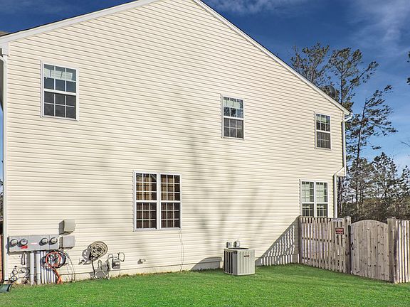 2nd image of 46375 Shining Willow Ln Unit G