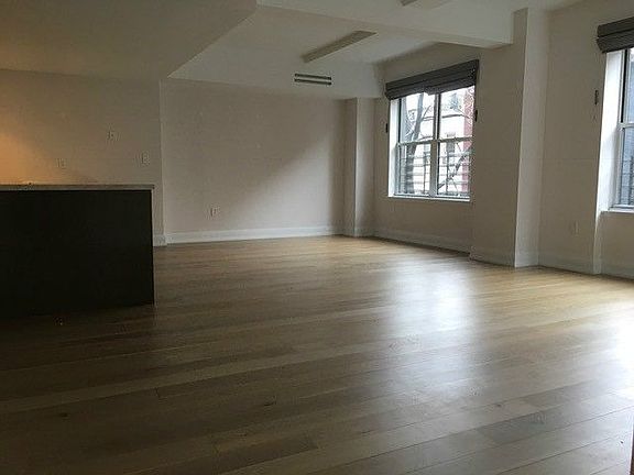 2nd image of 21 W 86th St APT 5H