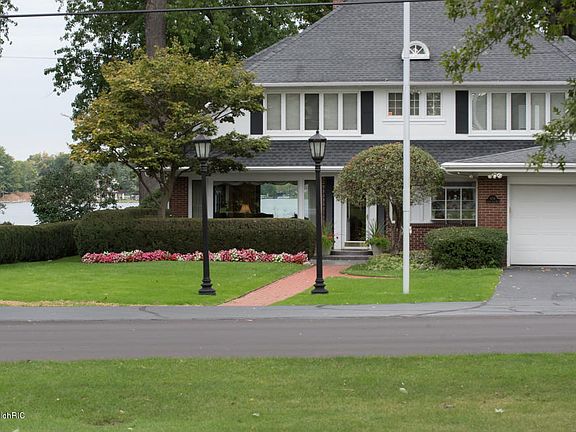 3rd image of 434 Country Club Dr
