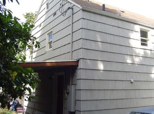 831 F St, Springfield, OR 97477