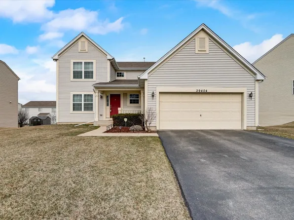39404 Crofton Ln, Beach Park, IL 60083