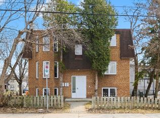 112 Barrette St #1, Ottawa, ON K1L 8A3