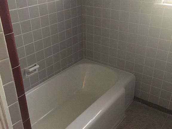 3rd image of 1307 Cedar Oaks Blvd