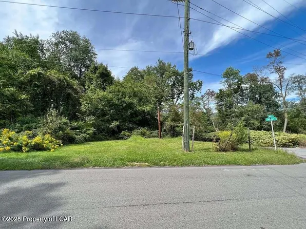 Courtright St, Kingston, PA 18704