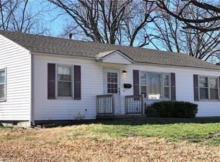 213 S Central St, Olathe, KS 66061