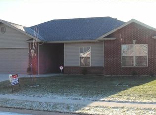 5820 Neptune Dr, Columbia, MO 65201