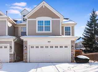369 Vaughn Cir, Aurora, IL 60502