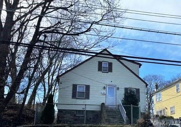 3rd image of 664 S 3rd Ave