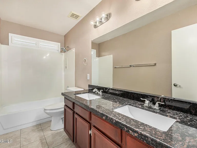 4334 E Anderson Dr — Photo 31