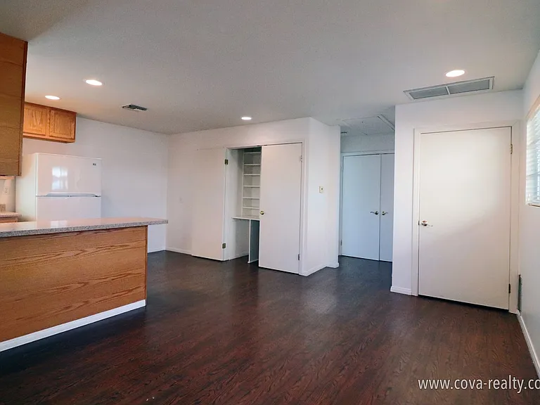3115 Dwight Ave — Photo 5